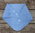 Dreieckstuch mit Namen babyblau